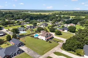 535 Evans St, Winnie, TX 77665 - Photo 44