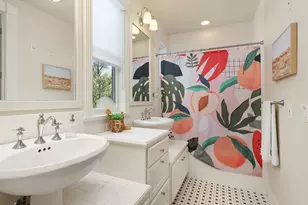 1724 Avenue L, Galveston, TX 77550 - Photo 22