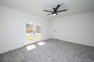 4710 Hershe St, Houston, TX 77020 - Photo 36
