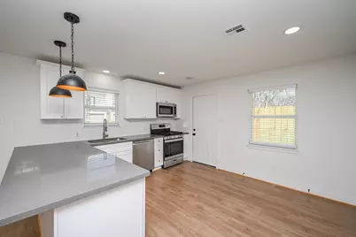 4710 Hershe Street, Houston, TX 77020 - Photo 22
