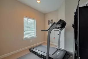 1703 Macclesby Ln, Houston, TX 77049 - Photo 32