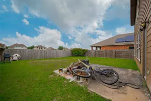 1703 Macclesby Ln, Houston, TX 77049 - Photo 40