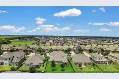 9815 Shimmering Lakes Drive, Rosharon, TX 77583 - Photo 32