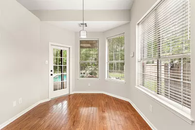 71 E Sterling Pond Circle, The Woodlands, TX 77382 - Photo 10