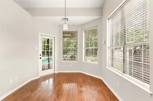 71 E Sterling Pond Cir, The Woodlands, TX 77382 - Photo 10