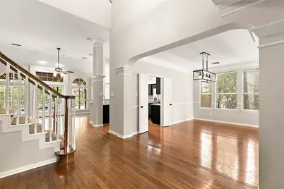 71 E Sterling Pond Circle, The Woodlands, TX 77382 - Photo 14