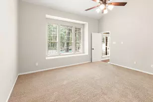 71 E Sterling Pond Cir, The Woodlands, TX 77382 - Photo 20