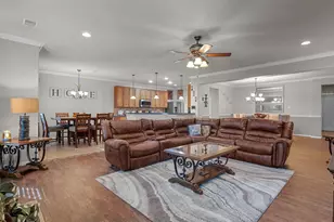 5922 Rosemary Circle, Baytown, TX 77521 - Photo 2