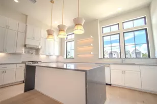 1715 Bologna Ln, Houston, TX 77055 - Photo 4