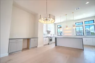 1715 Bologna Ln, Houston, TX 77055 - Photo 8