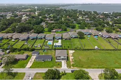 604 Fairfield Street E, Shoreacres, TX 77571 - Photo 34