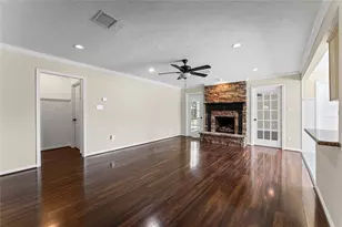 3202 Greenham Ct, Spring, TX 77388 - Photo 6
