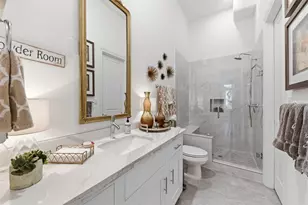 2403 W Kolbe Ln, Houston, TX 77080 - Photo 24