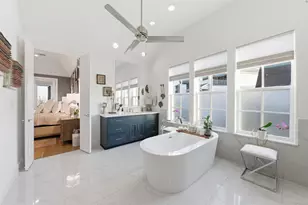 2403 W Kolbe Ln, Houston, TX 77080 - Photo 40