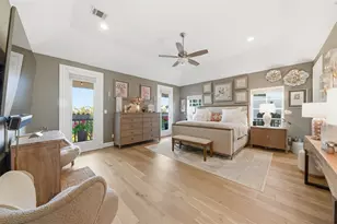 2403 W Kolbe Ln, Houston, TX 77080 - Photo 32