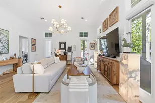 2403 W Kolbe Ln, Houston, TX 77080 - Photo 10