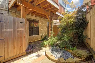 1333 Fairview St, Houston, TX 77006 - Photo 26