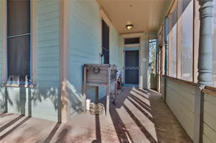 260 Fisher St, Matagorda, TX 77414 - Photo 6