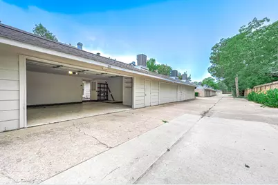 727 Bunker Hill Road #104, Houston, TX 77024 - Photo 4