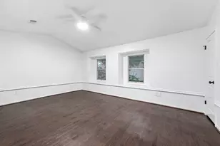 727 Bunker Hill Rd, Houston, TX 77024 - Photo 16
