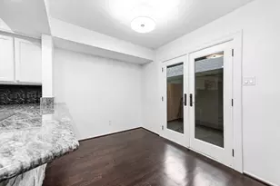 727 Bunker Hill Rd, Houston, TX 77024 - Photo 22
