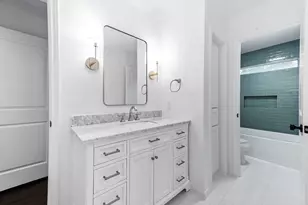 727 Bunker Hill Rd, Houston, TX 77024 - Photo 10
