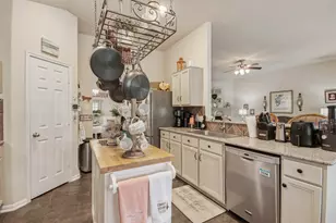 9906 Knob Hollow Way, Conroe, TX 77385 - Photo 10