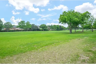 19 Ambleside Crescent Drive, Sugar Land, TX 77479 - Photo 48