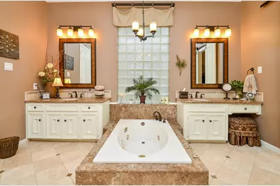 19 Ambleside Crescent Drive, Sugar Land, TX 77479 - Photo 20