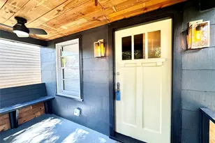 1018 Dunbar St, Houston, TX 77009 - Photo 6