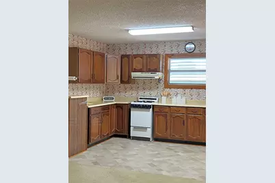 215 12th St Street, Dickinson, TX 77539 - Photo 14