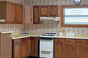 215 12th St St, Dickinson, TX 77539 - Photo 14