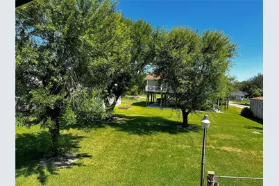 215 12th St Street, Dickinson, TX 77539 - Photo 12