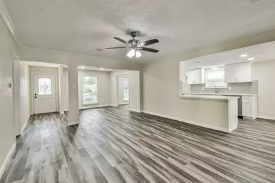 12614 Dermott Drive, Houston, TX 77065 - Photo 6