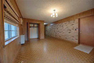 701 Herder Ave, Schulenburg, TX 78956 - Photo 30