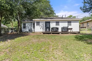 205 Hampshire Dr, Brenham, TX 77833 - Photo 22