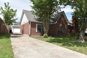 12134 Ella Lee Ln, Houston, TX 77077 - Photo 2