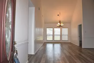 12134 Ella Lee Ln, Houston, TX 77077 - Photo 4