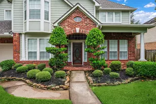 8026 Trophy Pl Dr, Humble, TX 77346 - Photo 2