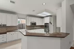 8026 Trophy Pl Dr, Humble, TX 77346 - Photo 10