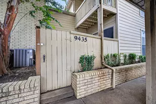 9435 Pagewood Ln, Houston, TX 77063 - Photo 2