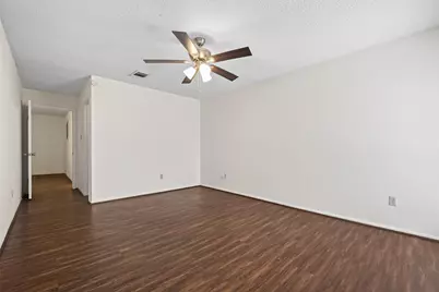 9435 Pagewood Lane, Houston, TX 77063 - Photo 34