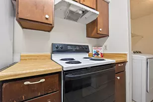 9435 Pagewood Ln, Houston, TX 77063 - Photo 12