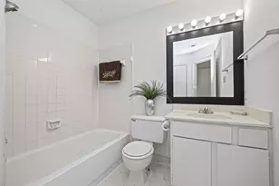 9435 Pagewood Ln, Houston, TX 77063 - Photo 16