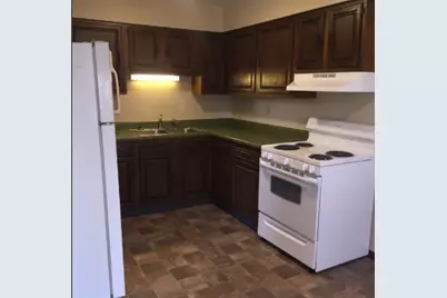 1410 30th St, Highland, IL 62249 - Photo 6