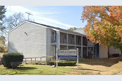 1410 30th St, Highland, IL 62249 - Photo 2