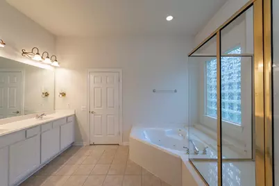 5226 Englewood Point Court, Katy, TX 77494 - Photo 16