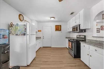 1312 22nd Street N, Texas City, TX 77590 - Photo 10