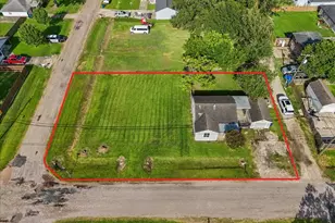 1312 22nd St N, Texas City, TX 77590 - Photo 2