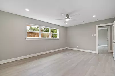 214 Whispering Oaks Drive, Seabrook, TX 77586 - Photo 8